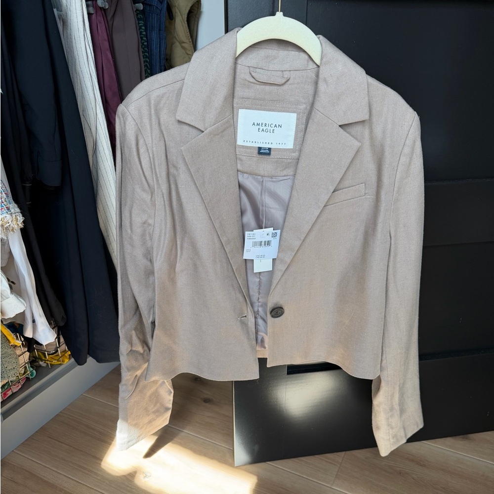 American Eagle Outfitters Taupe Cropped Blazer Jacket